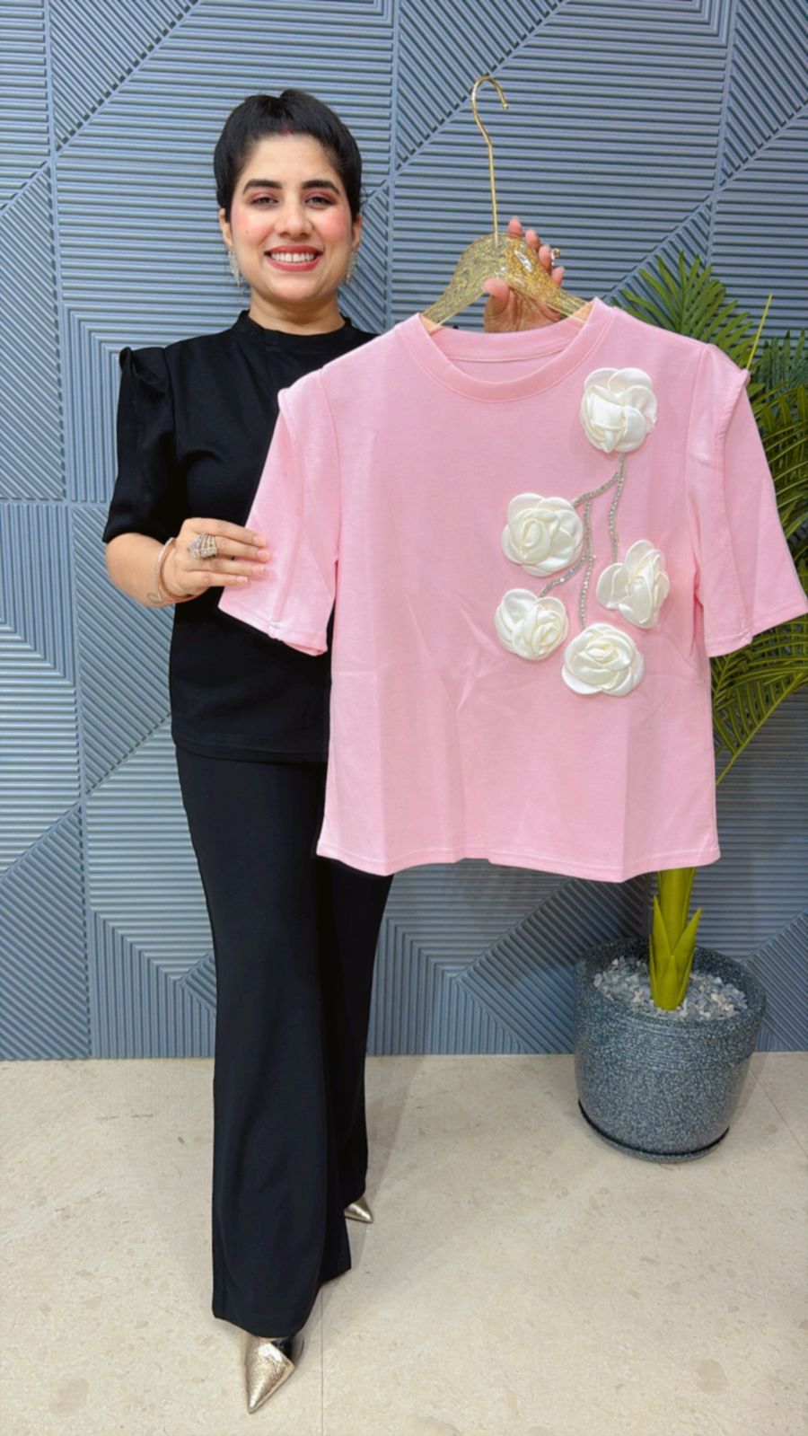Beautiful 3-D Flowers Summer Top GGR1285