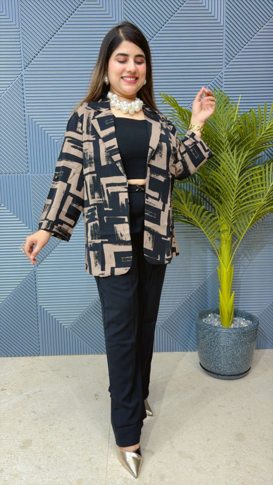 Beautiful 3peice Blazer Set GGR1257