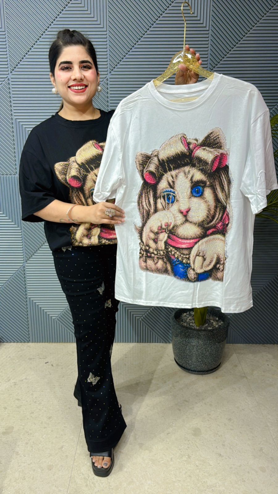 Beautiful Cotton Cat T-Shirt With Swarovski Work GGR1012