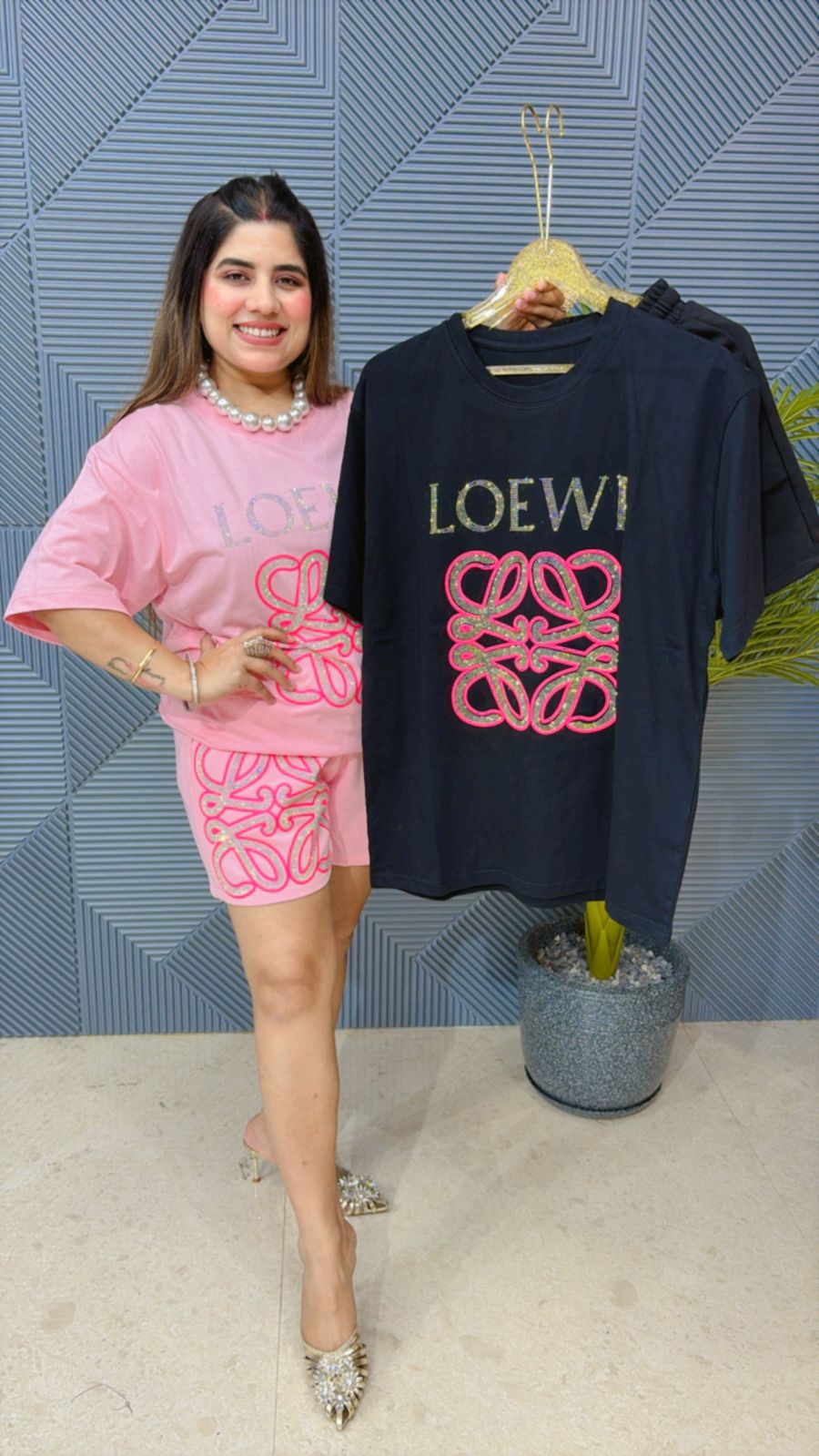 Beautiful Loewe T-Shirt With Shorts GGR1274