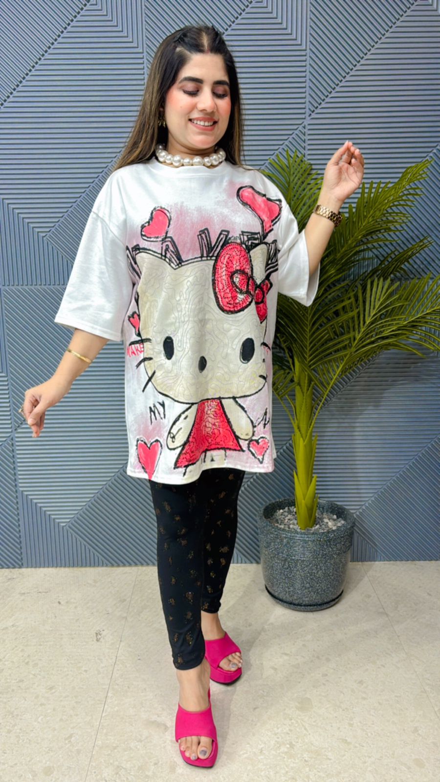 Beautiful Premium Cute Kitty T-Shirt GGR1073