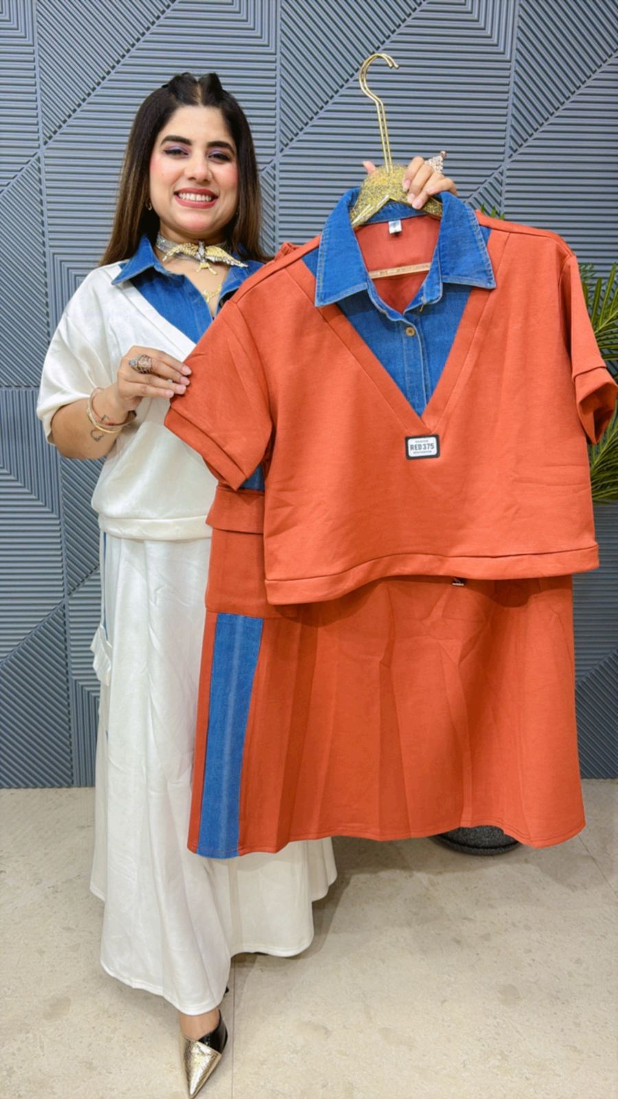 Beautiful Top With Skirt GGR1321