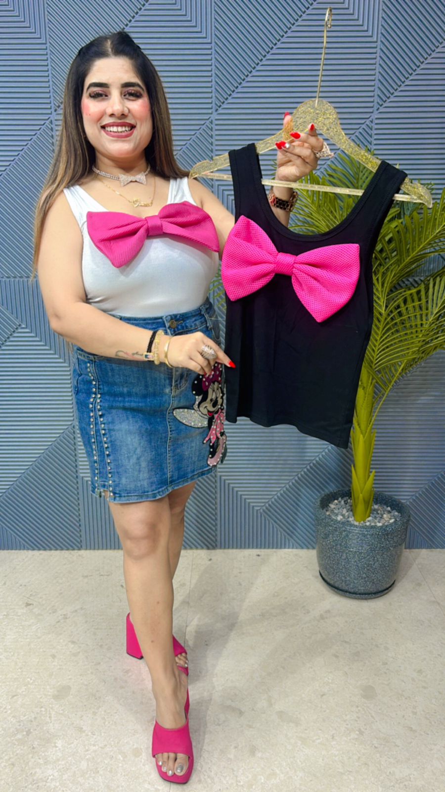 Beautiful and Sleeveless Bow Top GGR1099