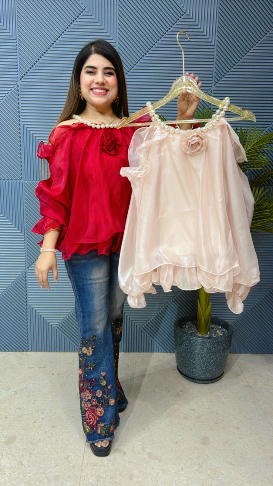 TOP WITH BEAUTIFUL NECK GGR1486