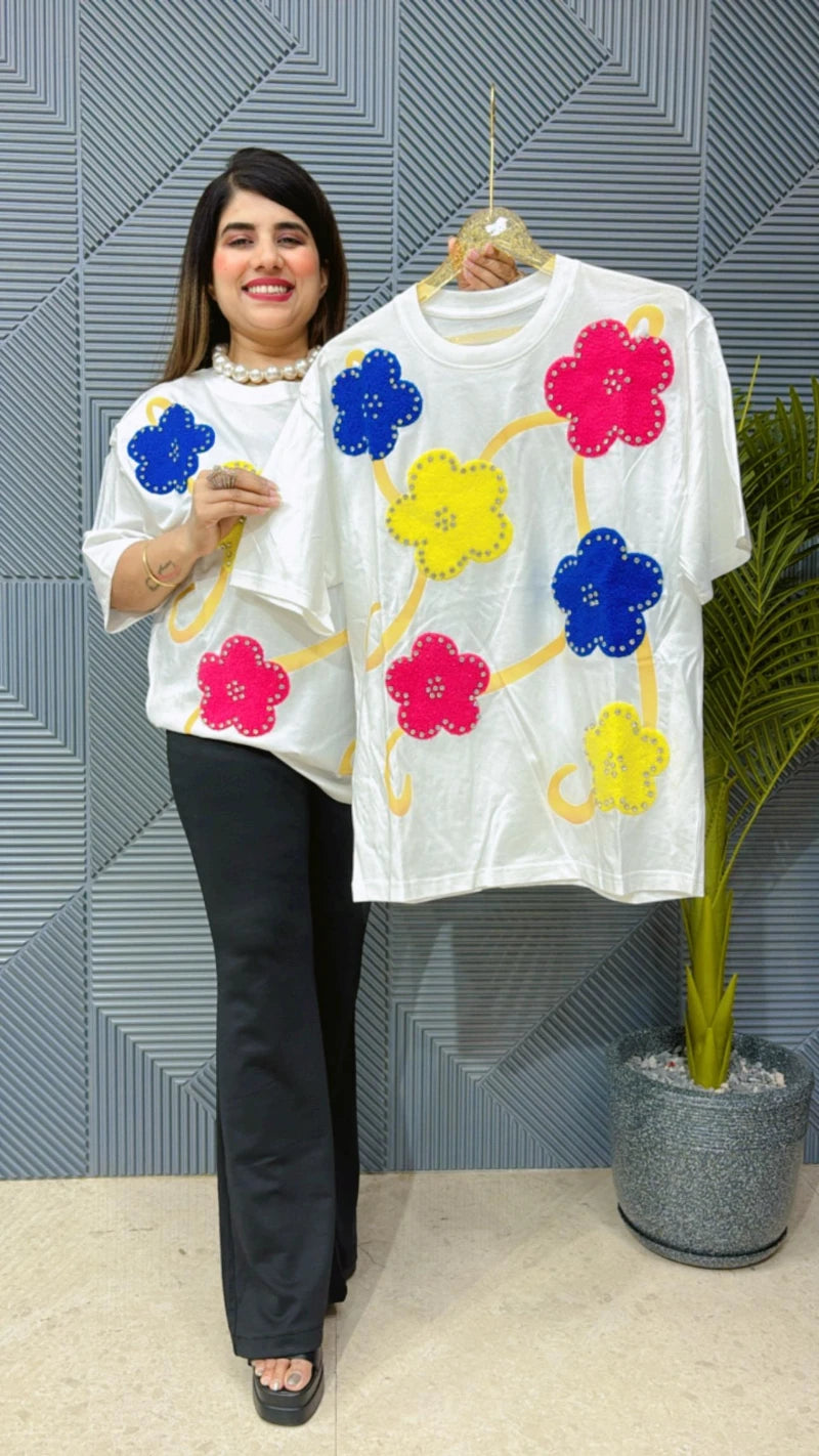 T-SHIRT WITH 3D FLOWER AND STUDDED WORK GGR1583