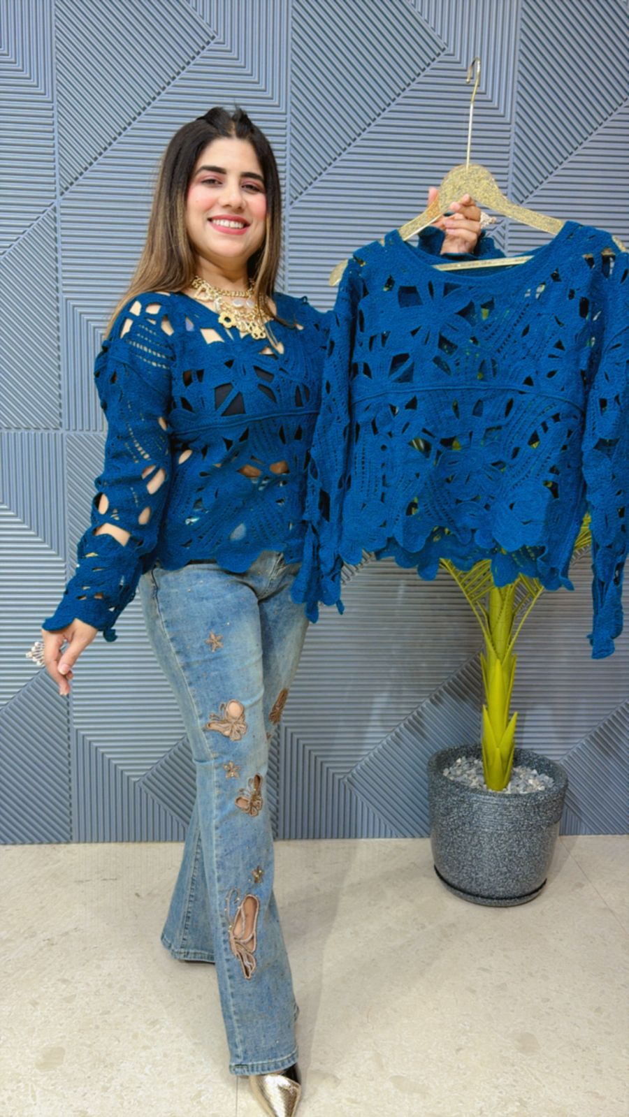 Stunning Croatia Pattern Top GGR1310