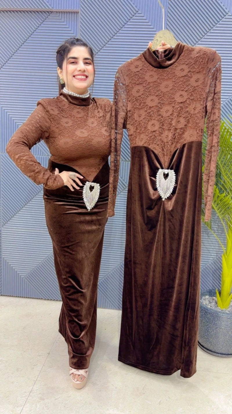 PREMIUM WINTERWEAR VELVET DRESS WITH BROOCH GGR3484