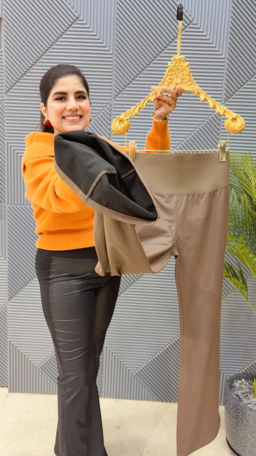 BEAUTIFUL LEATHER FLEECE BELL BOTTOM GGR3930