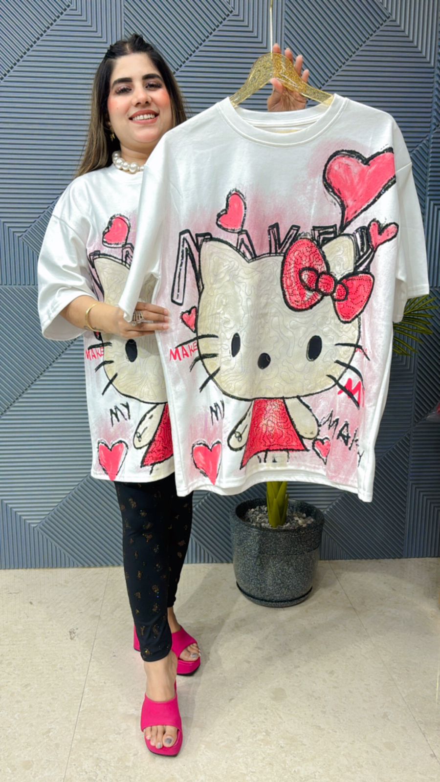 Beautiful Premium Cute Kitty T-Shirt GGR1073