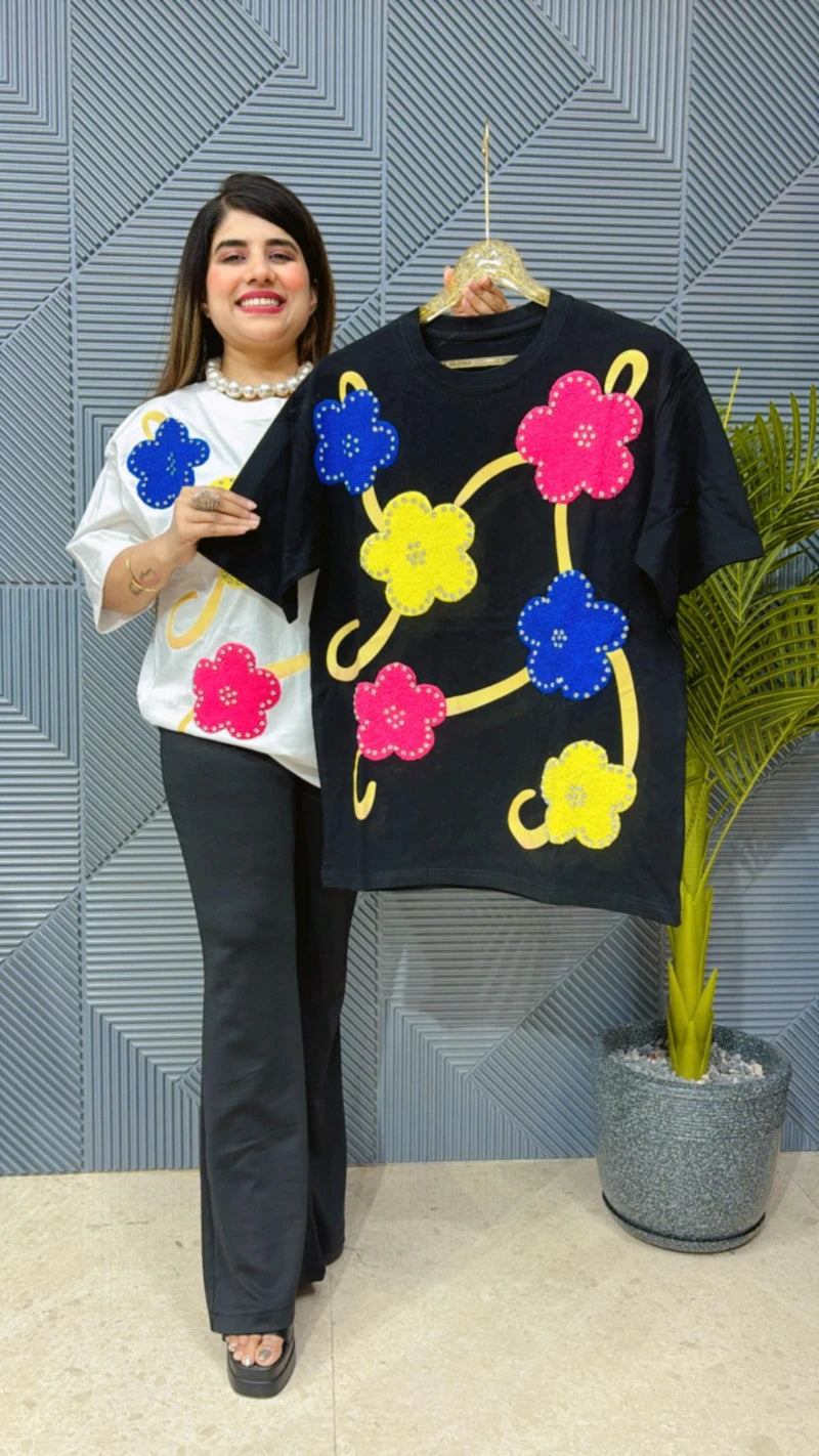 T-SHIRT WITH 3D FLOWER AND STUDDED WORK GGR1583