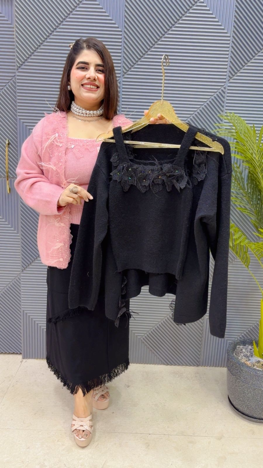 BEAUTIFUL SHRUG TOP GGR3705