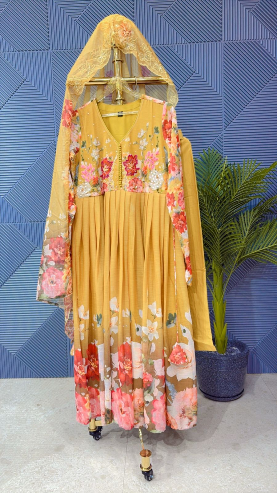 BEAUTIFUL ANARKALI SUIT WITH PRINTED DUPATTA GGR1836
