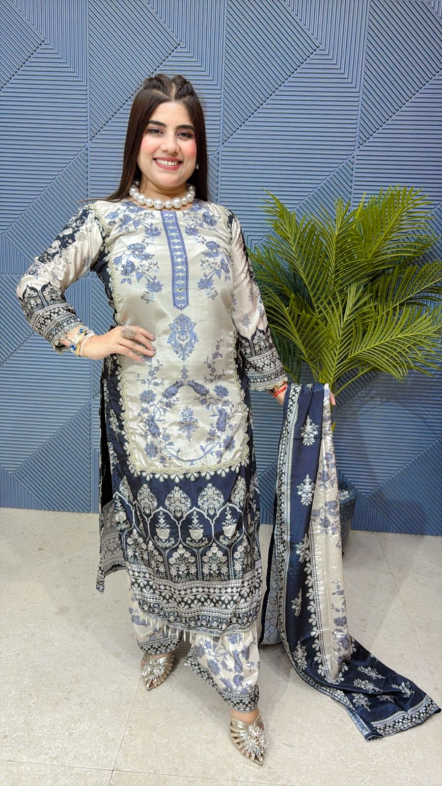 BEAUTIFUL 3 PIECE SET GGR1897