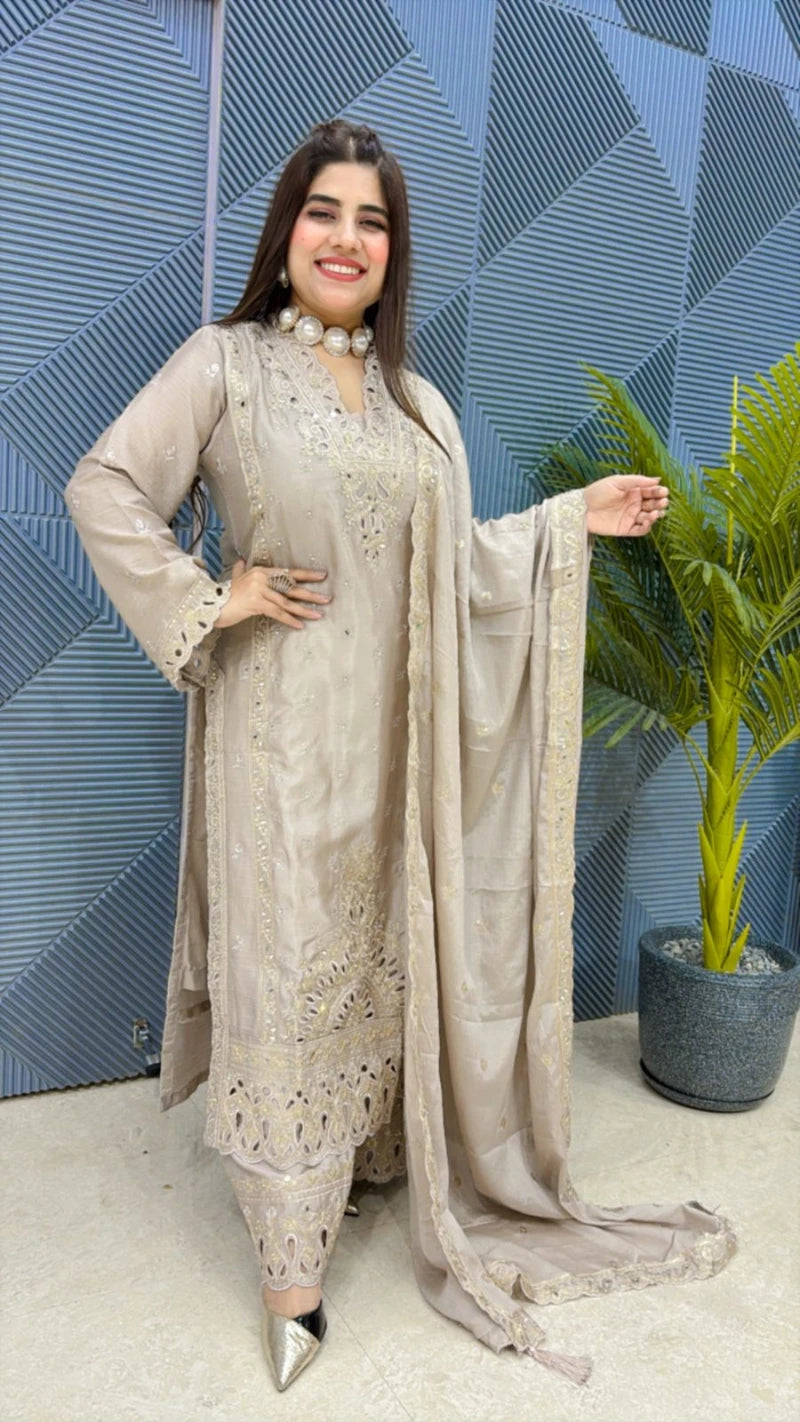 BEAUTIFUL 3 PCS SUIT GGR1934