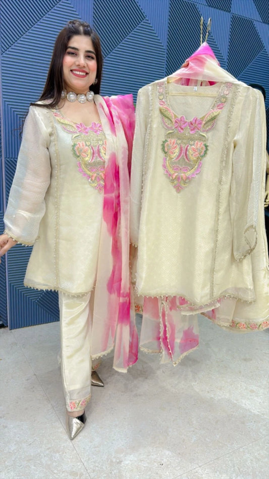 BEAUTIFUL 3 PCS SUIT GGR1938