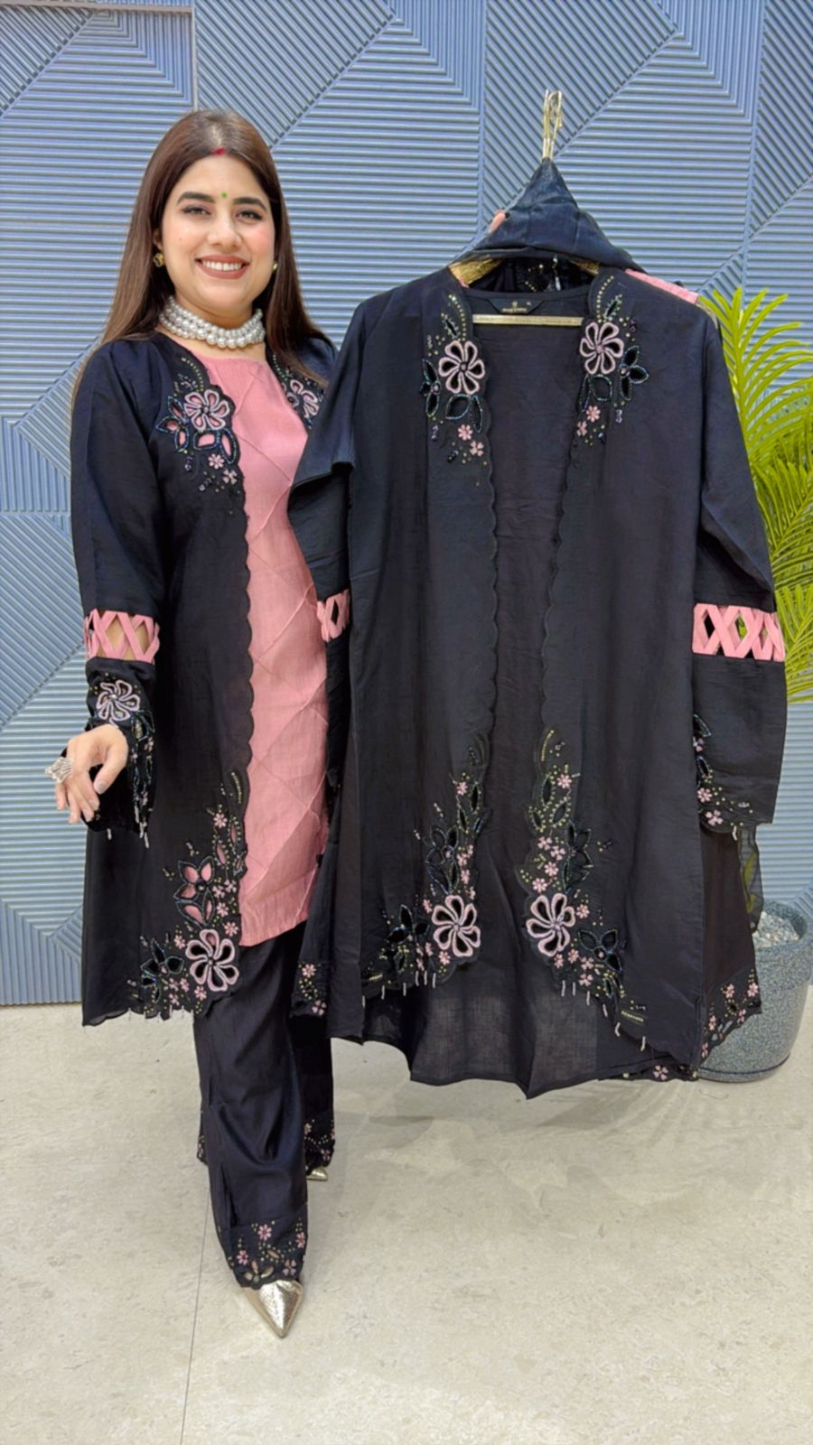 PREMIUM 3 PIECE SUIT WITH SHRUG GGR1993