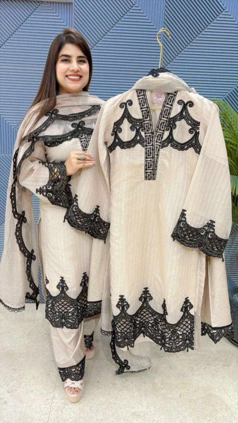 PREMIUM 3 PCS PAKISTANI SUIT GGR3103