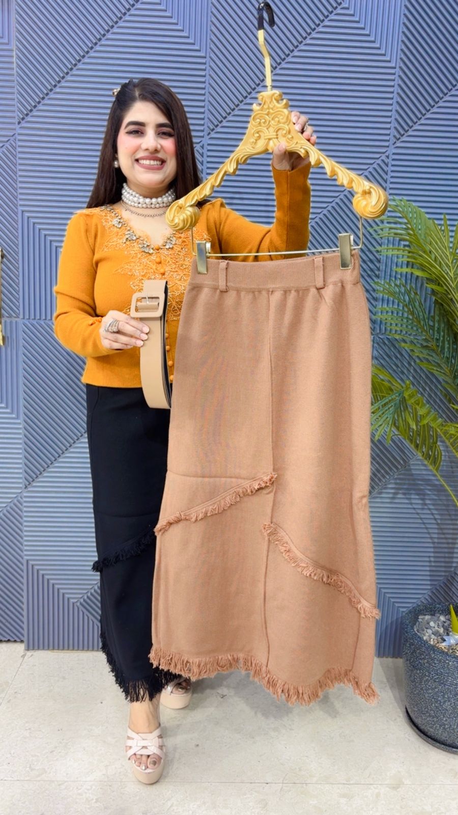 BEAUTIFUL WOLLEN SKIRT GGR3707