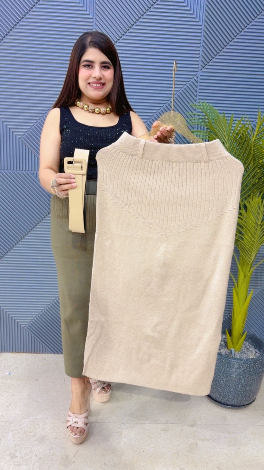 BEAUTIFUL SKIRT WITH BELT GGR3743