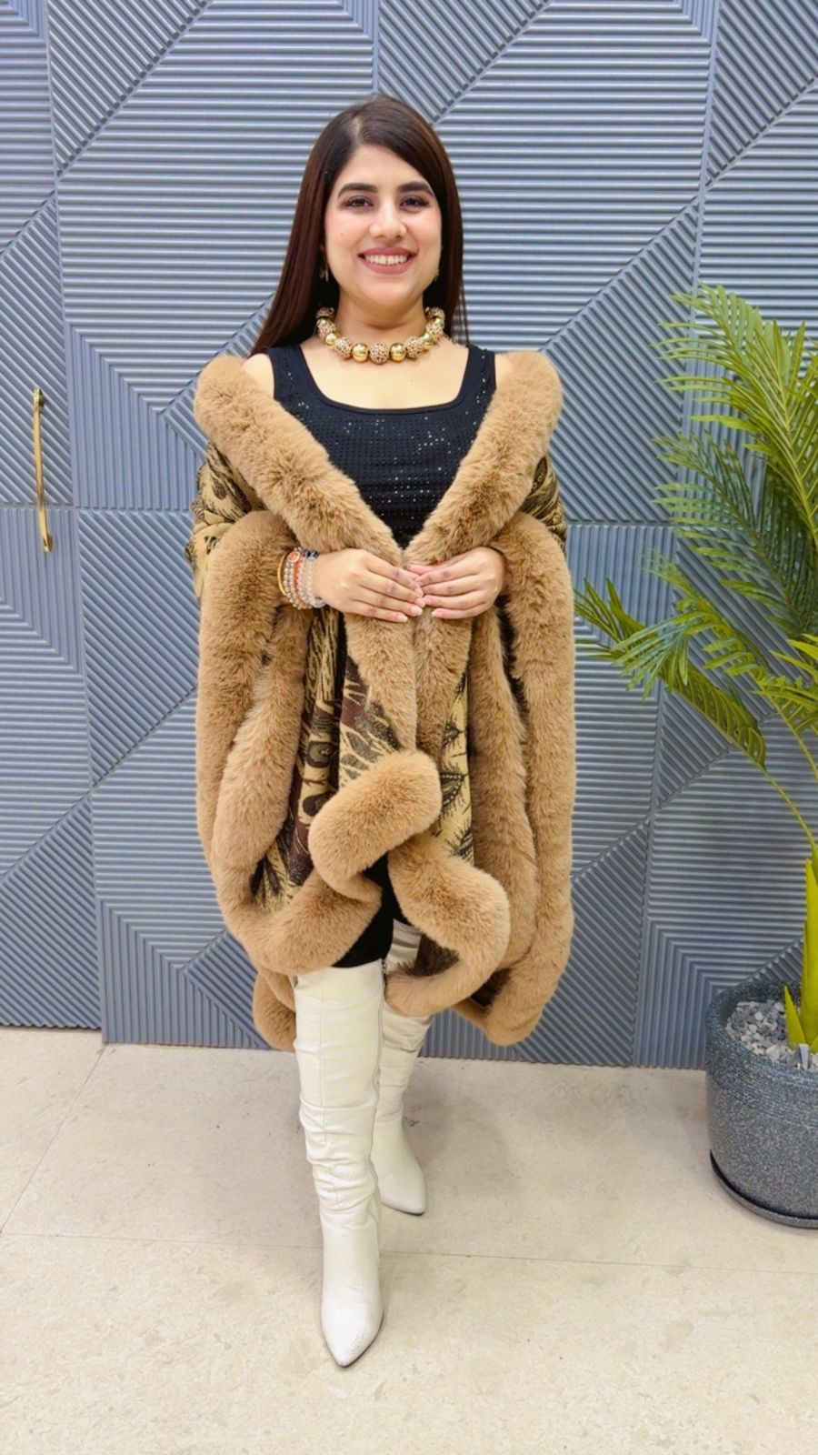 PREMIUM FURR PONCHU  GGR3751