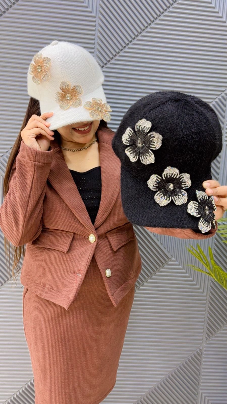 BEAUTIFUL FLOWER CAP GGR3875