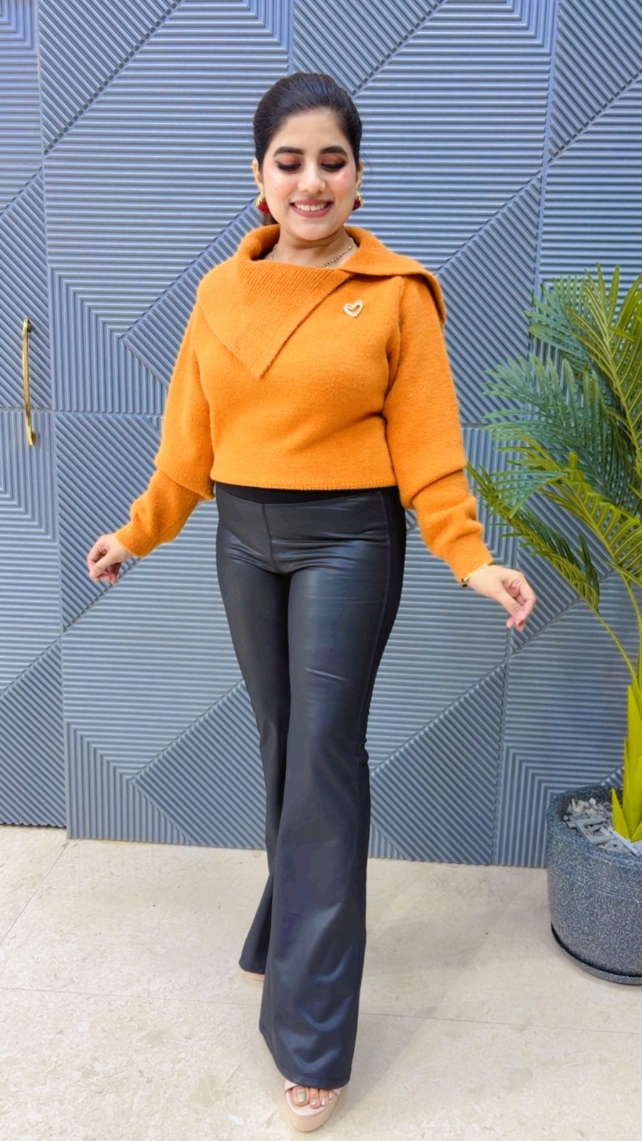 BEAUTIFUL LEATHER FLEECE BELL BOTTOM GGR3930