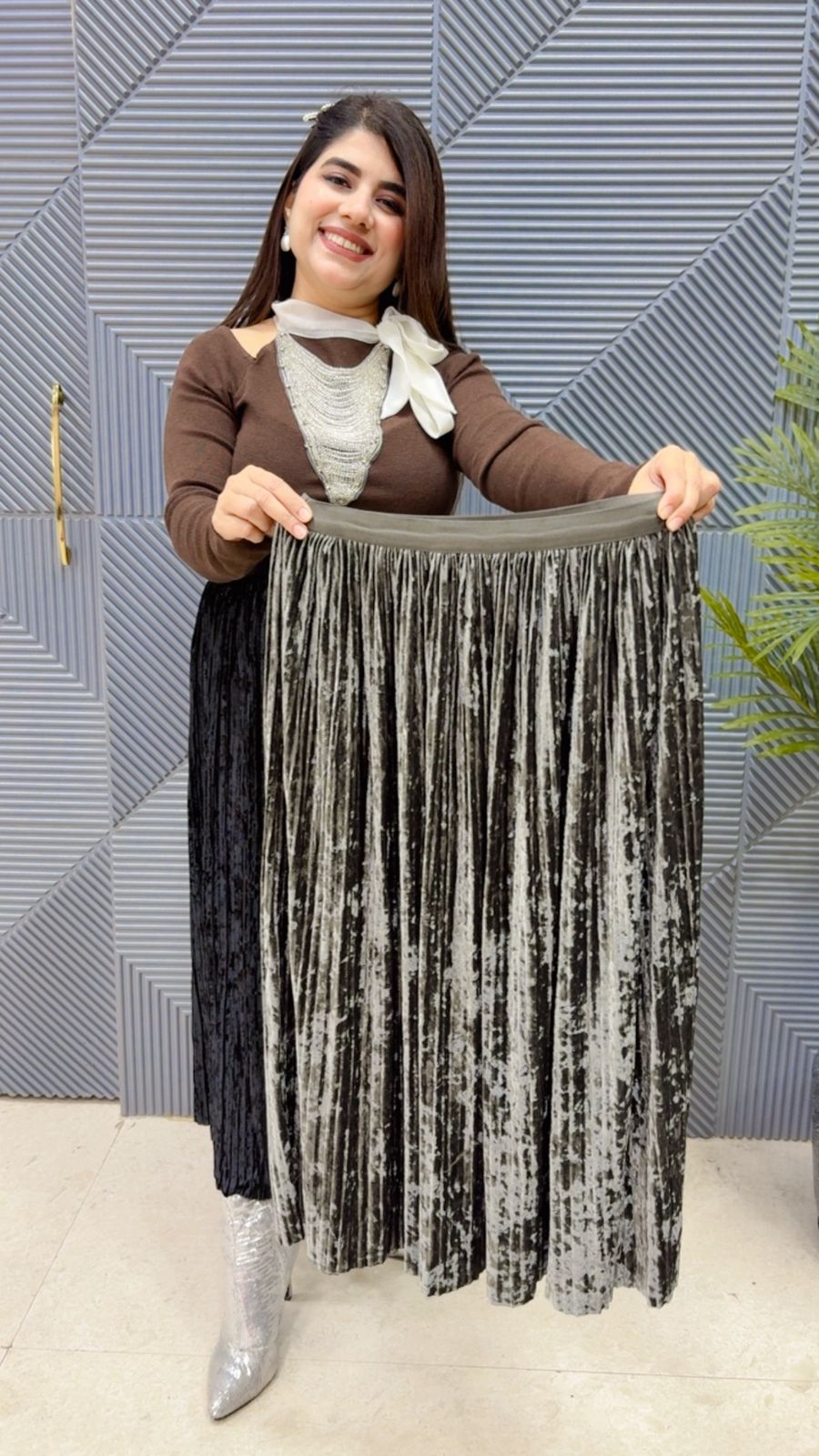 BEAUTIFUL VELVET SKIRT GGR3954