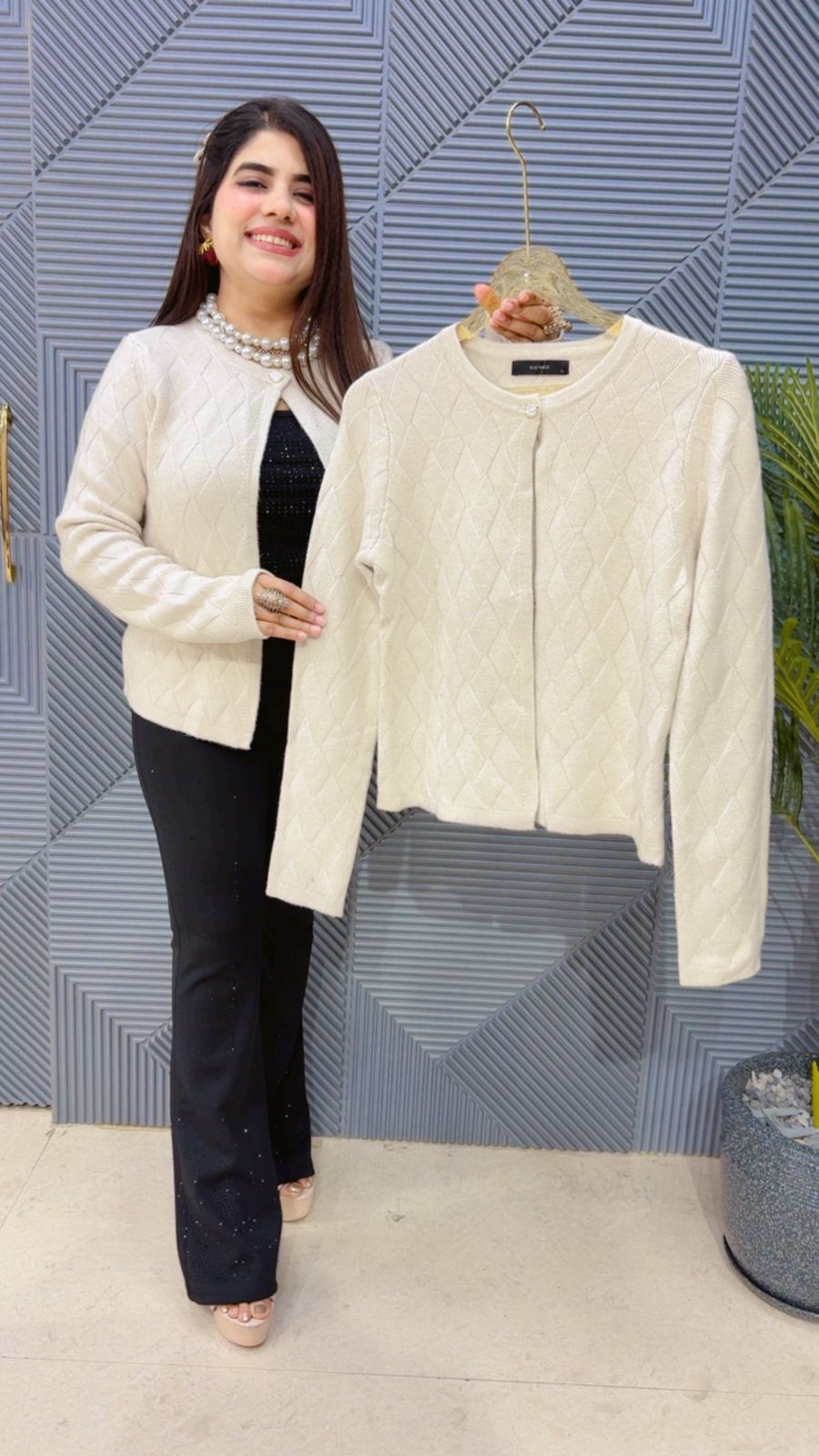 BEAUTIFUL SHRUG GGR3965