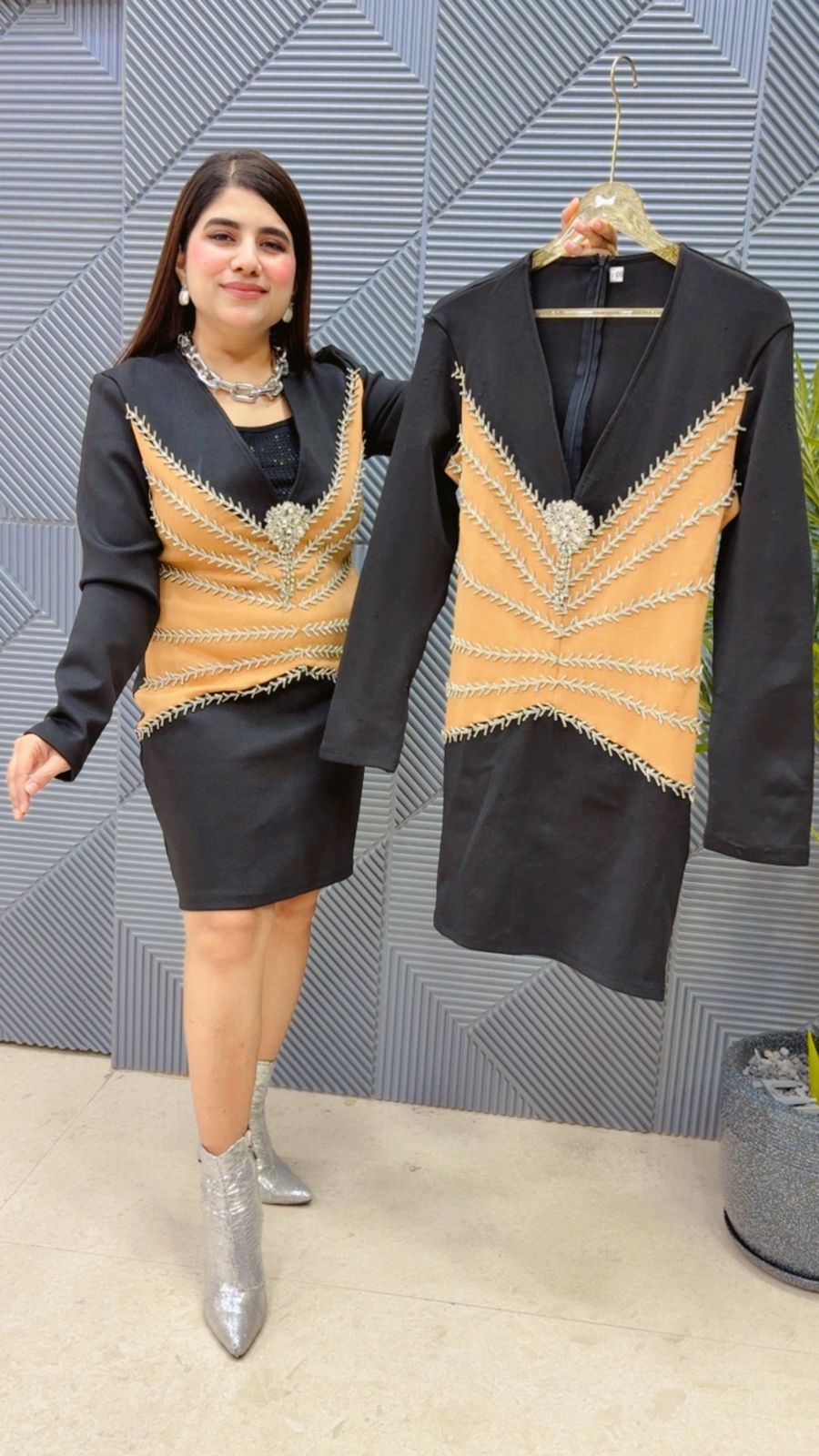 BEAUTIFUL KNITTED DRESS GGR3973