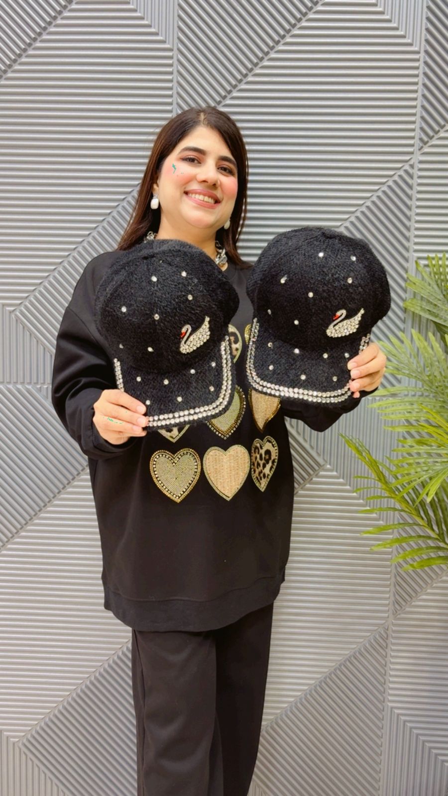 BEAUTIFUL SWAN CAP GGR3975