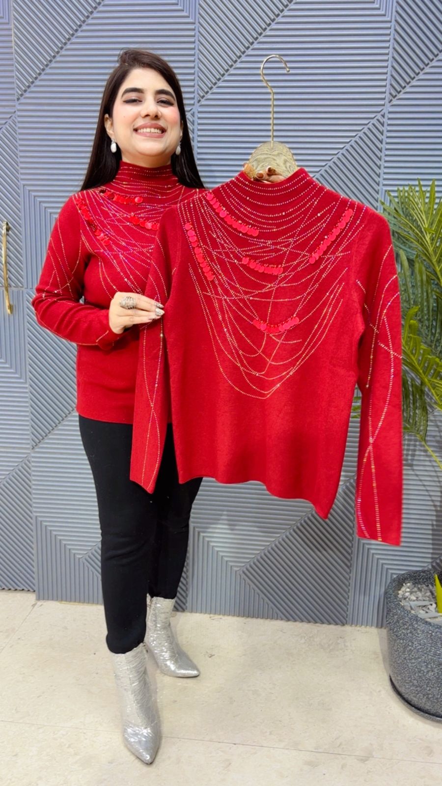 BEAUTIFUL SWAROVSKI TOP GGR4030