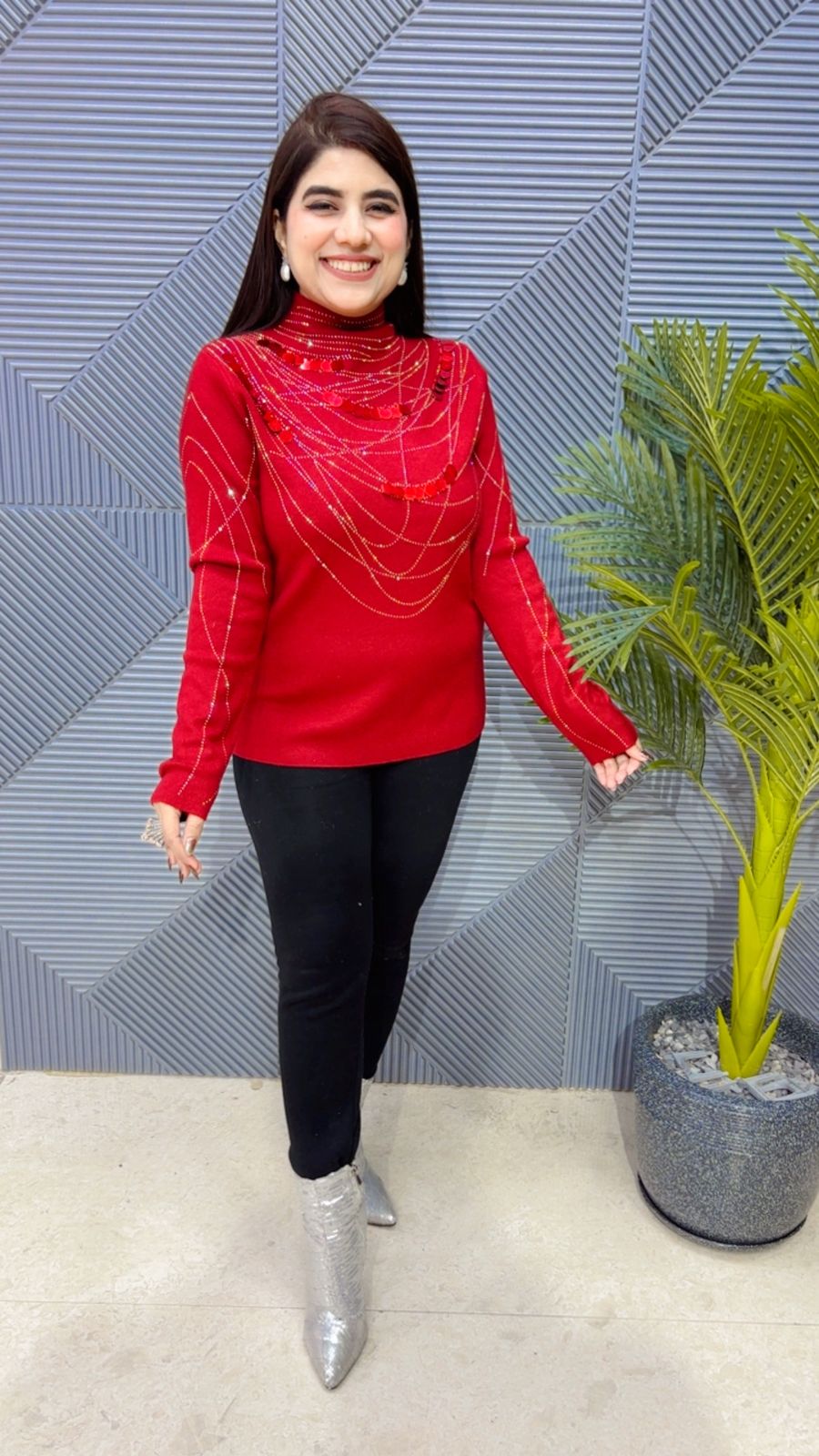 BEAUTIFUL SWAROVSKI TOP GGR4030