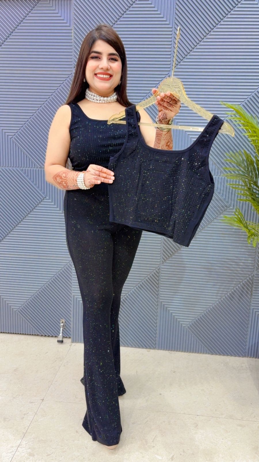 BEAUTIFUL SWAROVSKI BUSTIER GGR4046