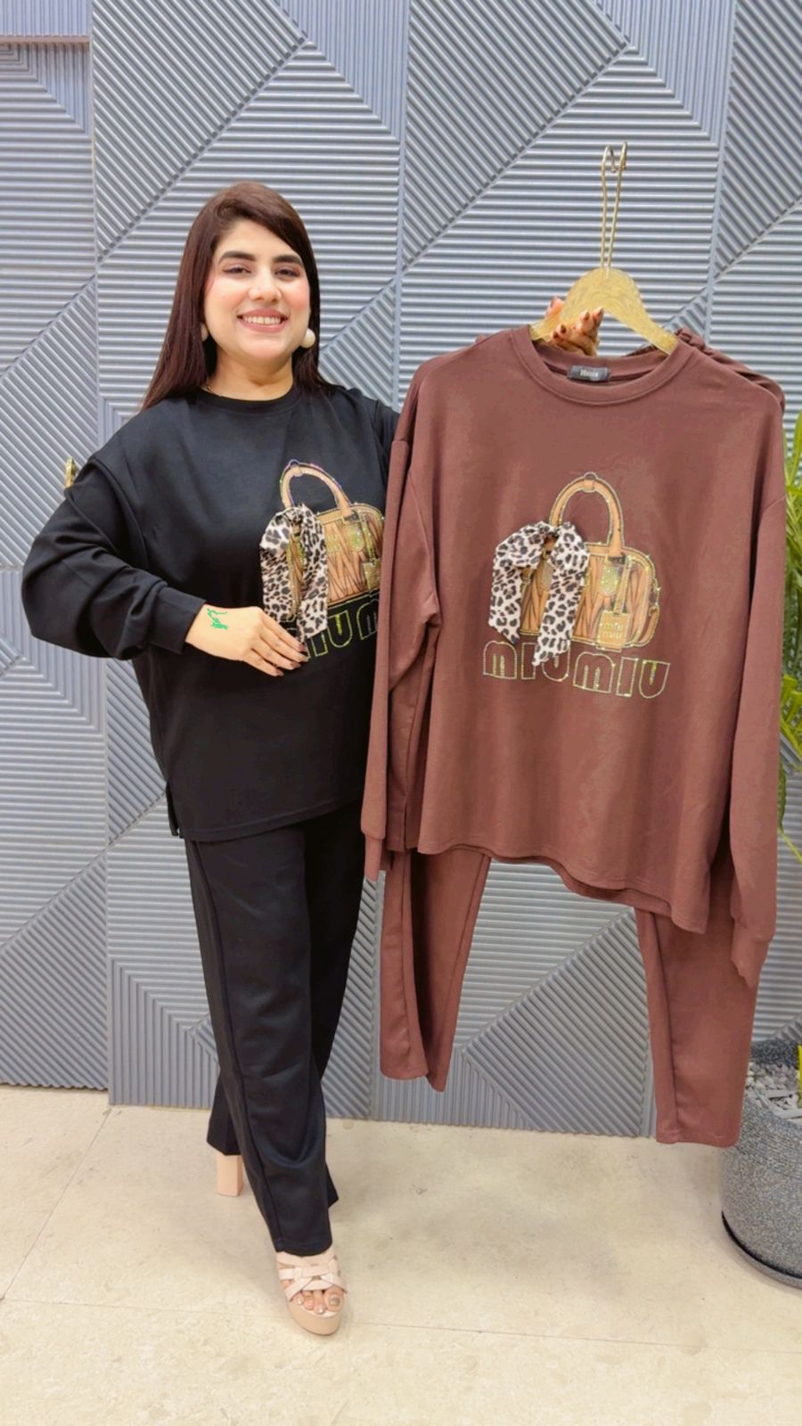 BEAUTIFUL PURSE CORD SET GGR4054