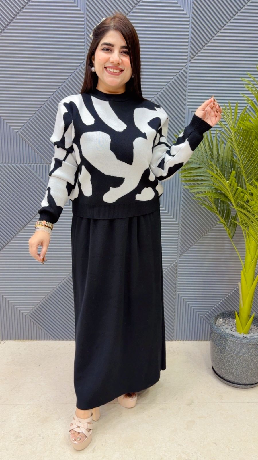 BEAUTIFUL SHRUG DRESS GGR4110