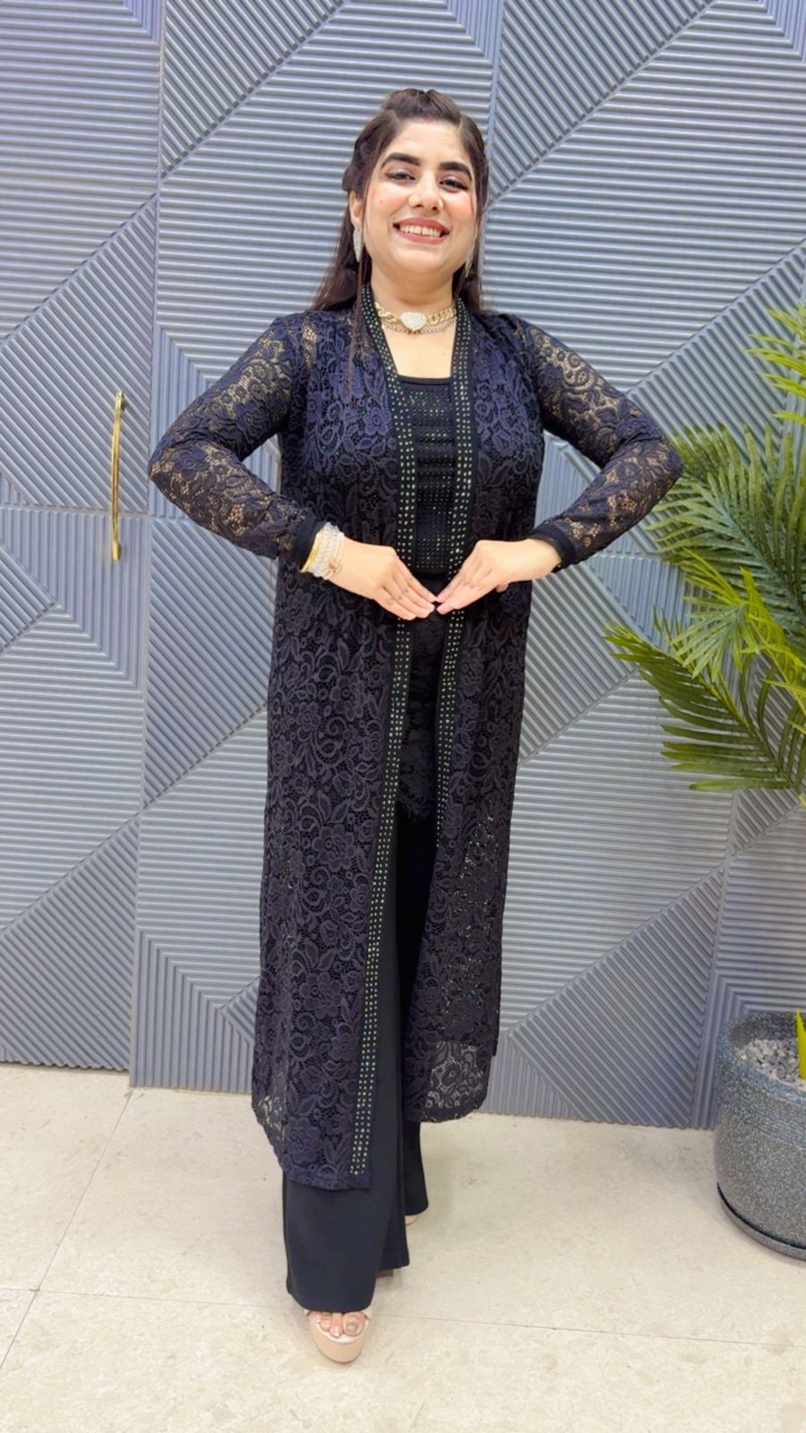 BEAUTIFUL LACE SHRUG GGR4254 Girls Glitters
