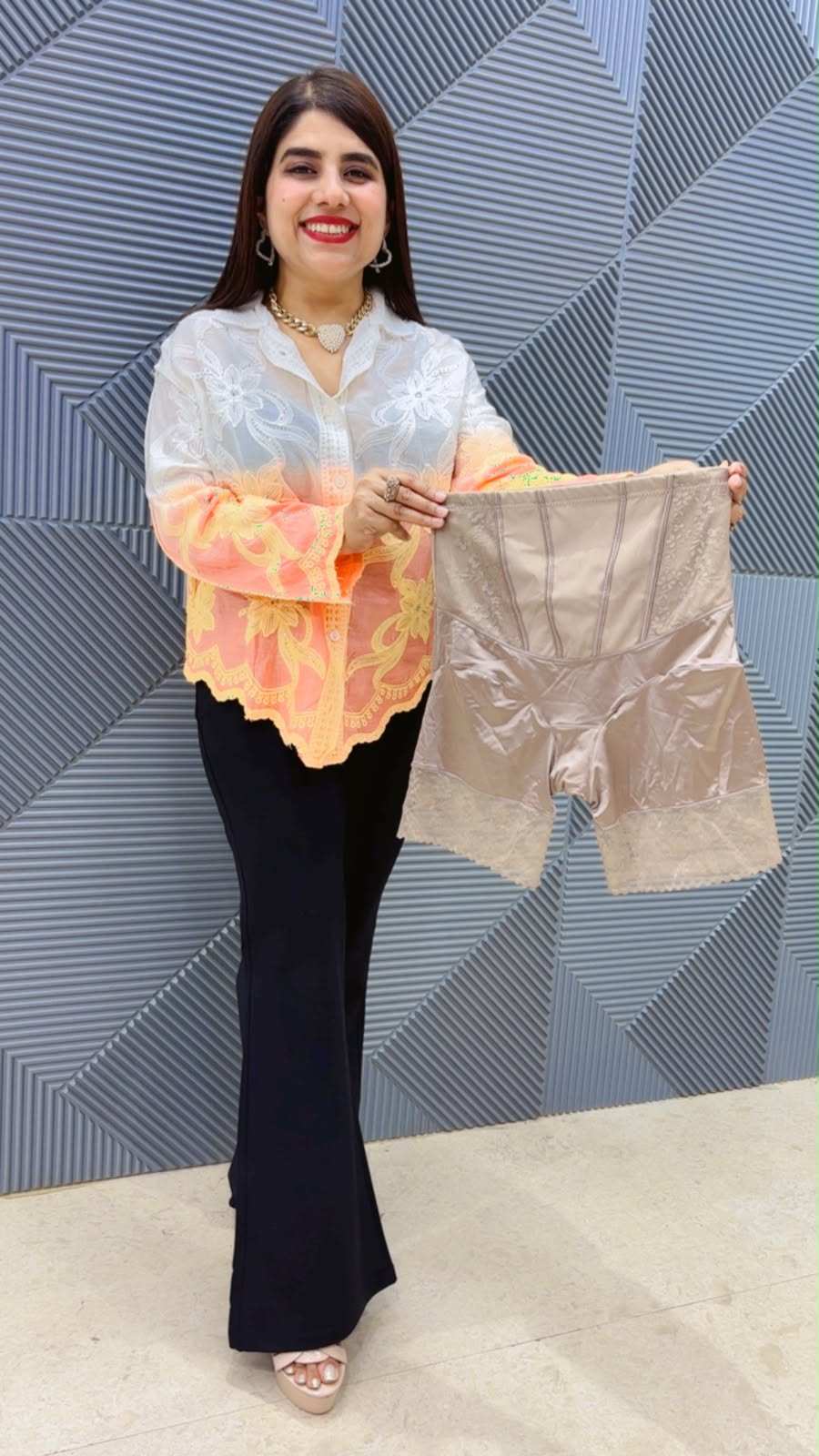 BEAUTIFUL FANCY SHORTS WITH TUMMY TUCKER GGR4715 Girls Glitters