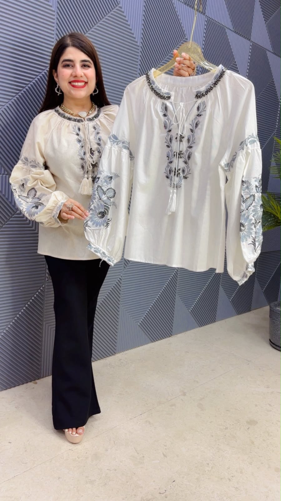 BEAUTIFUL STUDDED WORK TOP Girls Glitters