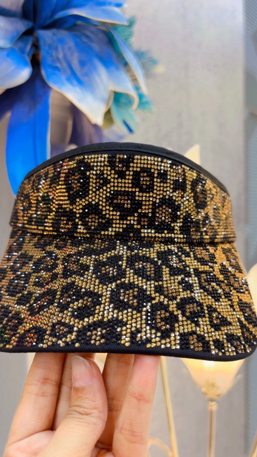 BEAUTIFUL SWAROVSKI CAP GGR4982 Girls Glitters