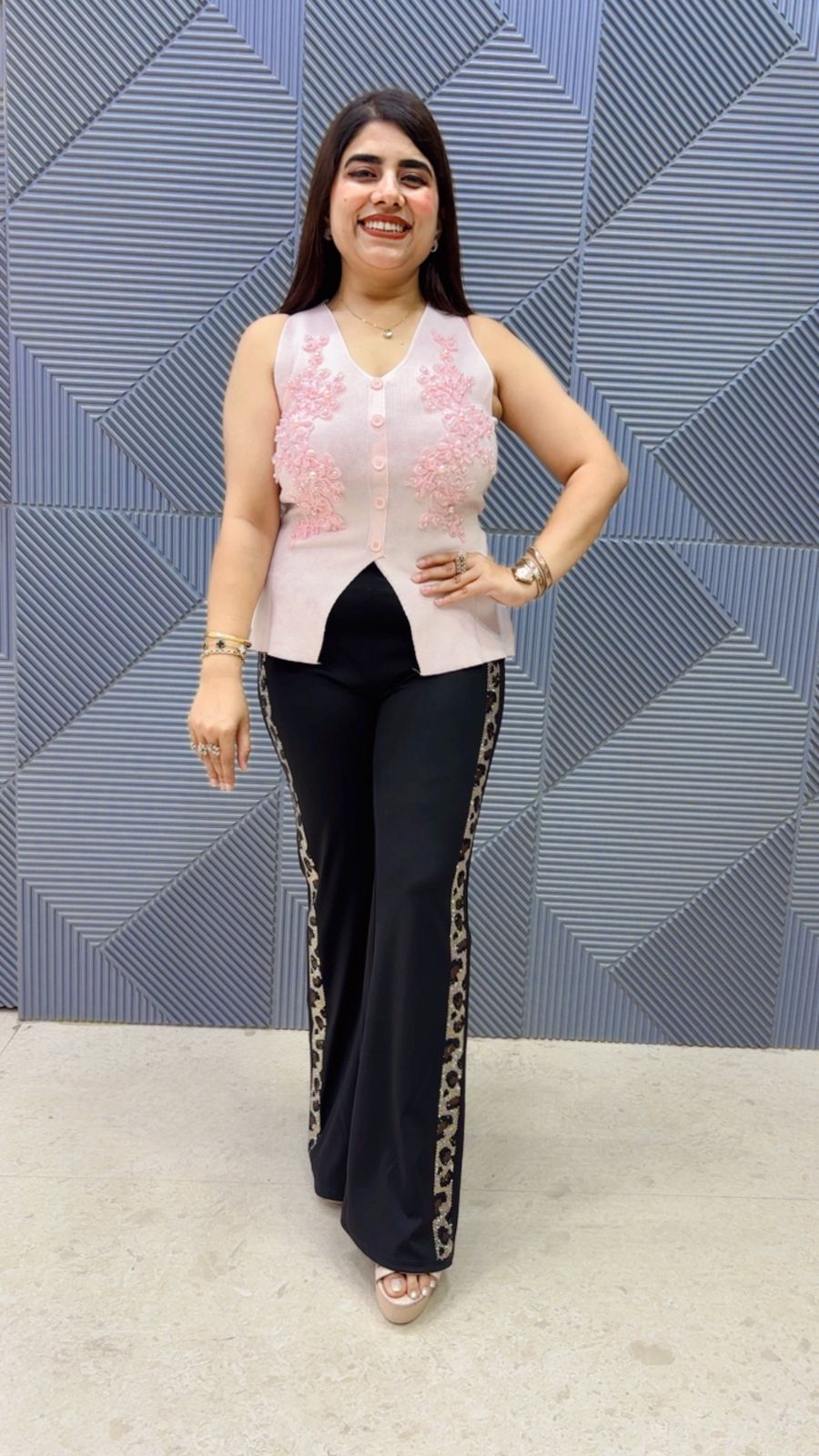 BEAUTIFUL CUT SLEEVE TOP GGR5009 Girls Glitters