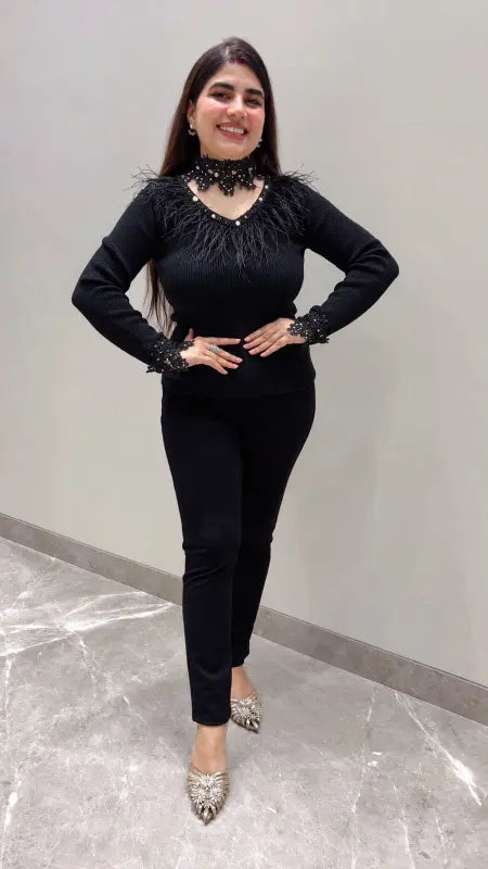 BEAUTIFUL PREMIUM DESIGNER TOP WITH NECKLINE GGR5683 Girls Glitters