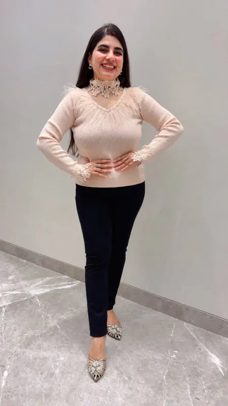 BEAUTIFUL PREMIUM DESIGNER TOP WITH NECKLINE GGR5683 Girls Glitters