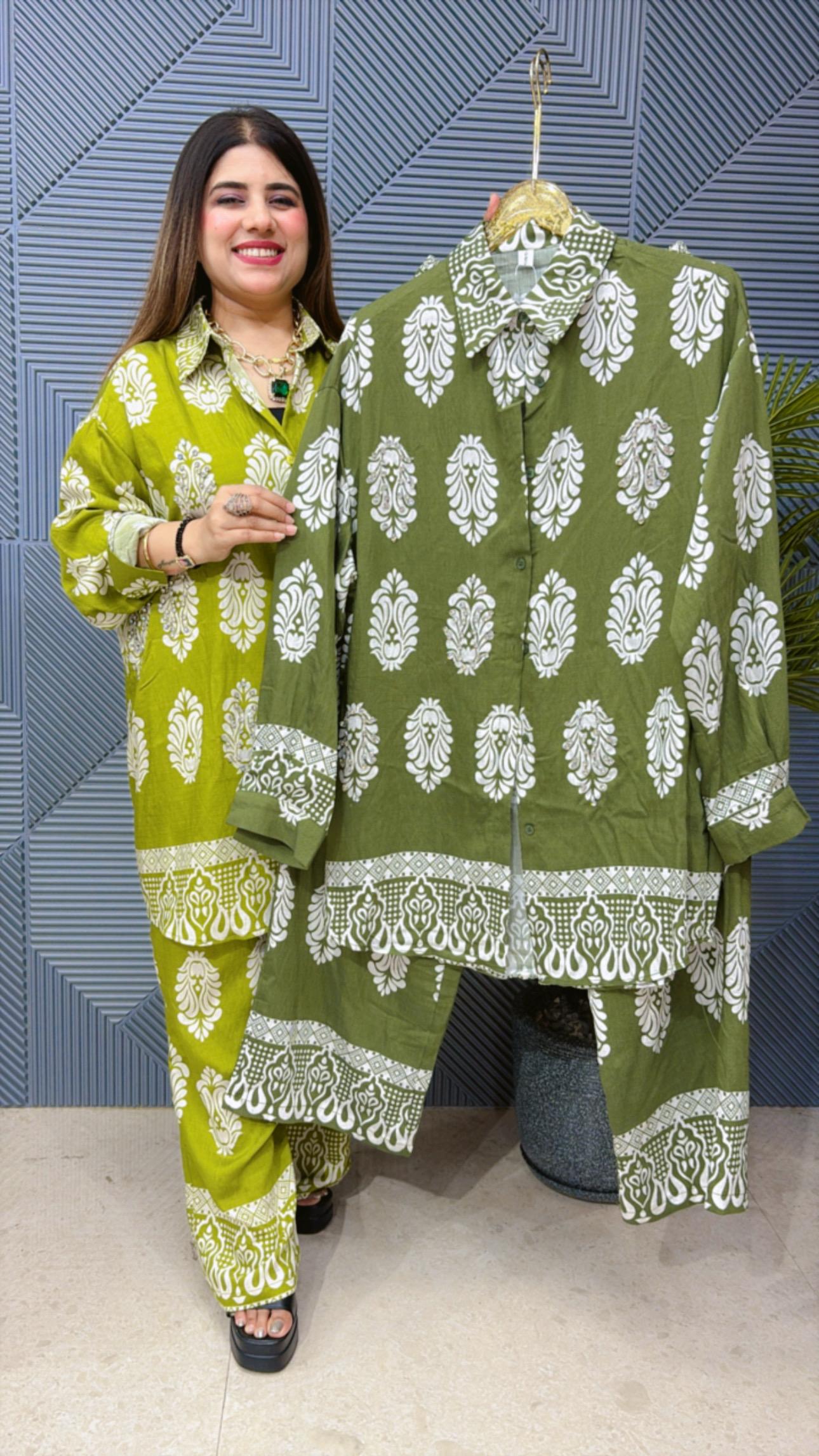 BEAUTIFUL PRINTED CORD-SET GGR1379