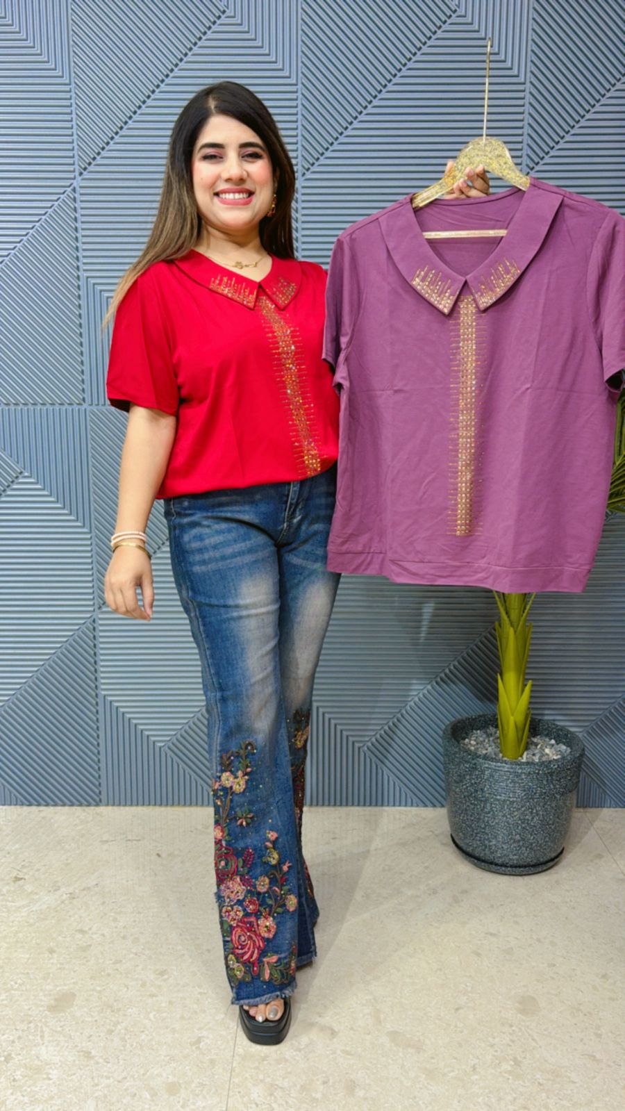 BEAUTIFUL TOP WITH PETER COLLAR GGR1483