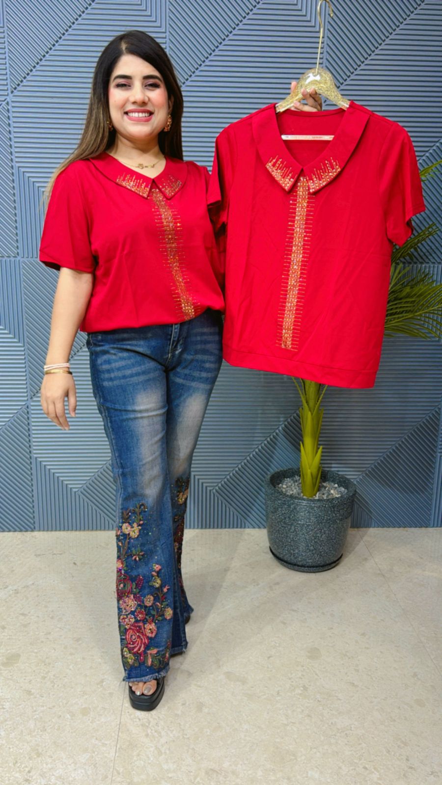 BEAUTIFUL TOP WITH PETER COLLAR GGR1483